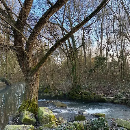 Bed & Breakfast Le P'tit Nid De Gabriel Les Touches-de-Perigny